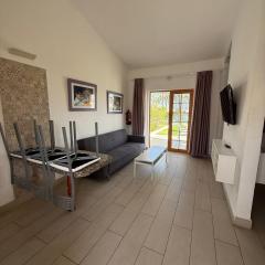 Secret Bungalow, Los Arcos