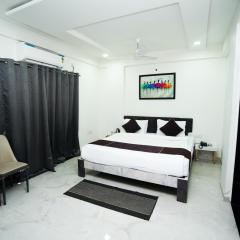 SwagStay Hotel Riviera