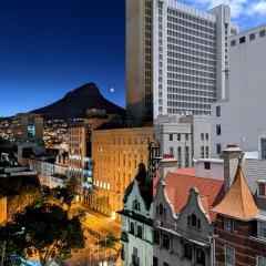 Taj Hotel Cape Town - luxury 5 star suites - very spacious with kitchenette, Lions Head views