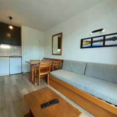 Appartement cosy au cœur de Plagne Soleil, accès direct pistes, 5 pers, balcon, casier à ski - FR-1-351-132