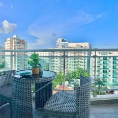 Chic Elegant City Center Condo