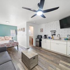 Studio condo near downtown and cruise terminal, across from the Seawall