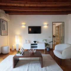 Urban House - Elegant Apartment Brera Milan Center