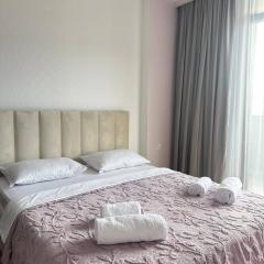 Olive Dream Apartment with Balcony View