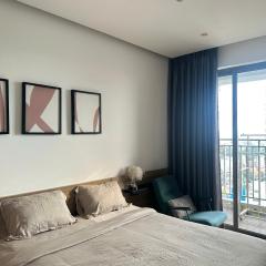 Central Apartment in Sunrise City View
