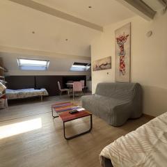 Studio 4 personnes 3 lits Thionville Wifi Parking