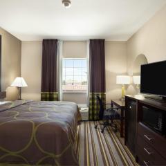 Super 8 by Wyndham Bakersfield South CA