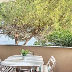 Holiday House