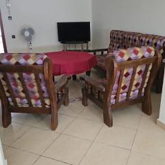 Great flat near shops, food and beach
