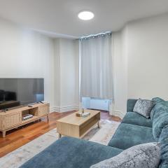 Elegant 3BR - High Ceilings & Vintage Charm