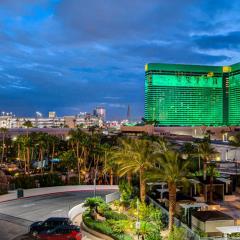 MGM Signature-03-608 1Br 2Ba Balcony Jacuzzi Suite