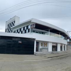 Hostal D'Marv
