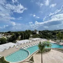 apartamento exclusivo con jacuzzi, piscina y vista al lago