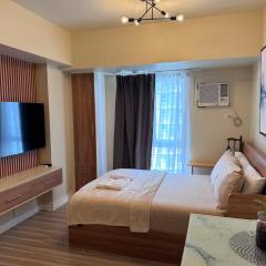 IT Park Studio Unit Avida Riala T4 with pay parking