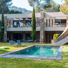 Elegant Villa Overlooking Gaou Bay