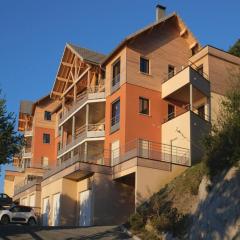 Cozy Group Stay with a Fireplace