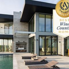 Belleza by AvantStay Hilltop Mansion w Pool Panoramic Views Ultra Modern Interior