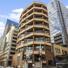 Metro Apartments on Darling Harbour