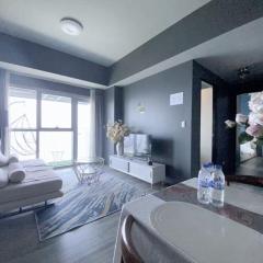 90 Sqm Perfect Seaview Luxurious Modern 2 Bedrooms, Nearby Okada, Solaire, Airports, MOA with Free Parking