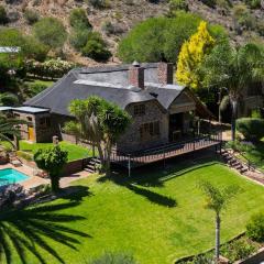 Stonebreaker Country Lodge