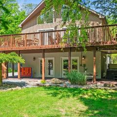 Mews Mountain House by AvantStay Walk to Beach Hot Tub Game Room