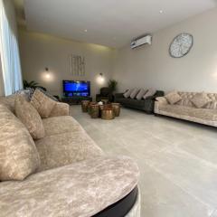 Pool Chalet W Green Garden & BBQ Relax