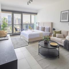 Frank Porter - Dubai Arch Tower , JLT