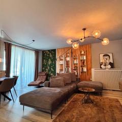 Sunflower Luxury Haven by Iulius Mall and FSEGA