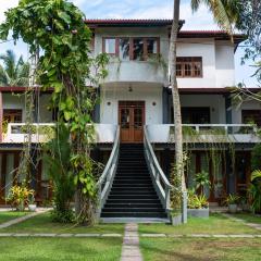 Surf and Zen - Coworking and Coliving Habaraduwa