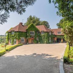 Old Lakenham by Group Retreats