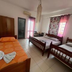 Linda's Hotel