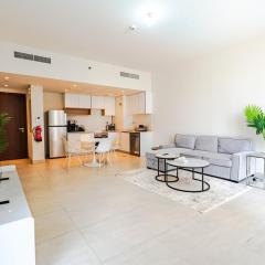 Reem Island Modern 1BR Pool, Gym, City View