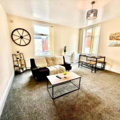 Comfy Entire Apartment with Free Parking in Bury Town