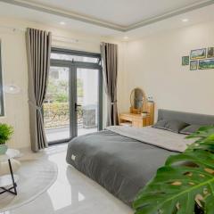 Amy Villa & Apartment