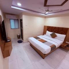 Riverside Retreat Dombivli - Swimming Pool - Couple Friendly - Comfortable Stay
