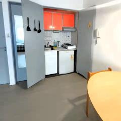 Studio sobre calle Suipacha