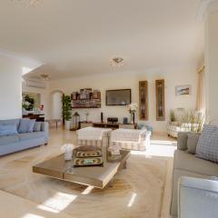 Luxury Burgau Penthouse