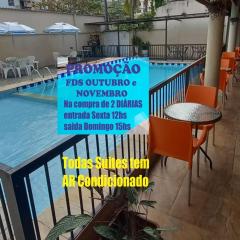 Pousada Parque Suites - Estacionamento e Piscina