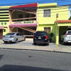 Hotel Enrique I Gazcue, Bed and Breakfast