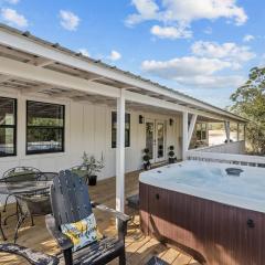 Running Buck Cabin 2 - Hot Tub & 5 Min to Main