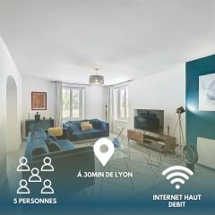 Le Collonges - Spacieux Pied à Terre proche Lyon