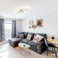 Hilltop Hideaway Suite - Legacy 401