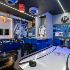 Luxury Home with Pool Game Room Cinema