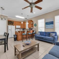 Lovely Beach and Pool Condo