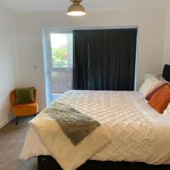 1 Bed Flat- Direct Links to Central London