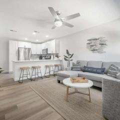 Waterfront-Family & Pet Friendly for 6
