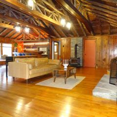 Beautiful Guest Cabin on Quiet Estate