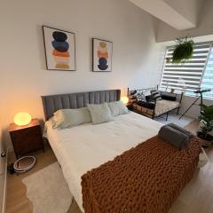 Studio Downtown , Rodgers Views, AC, Heated Free Underground Parking