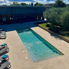 Provencal Villa with Garden & Pool