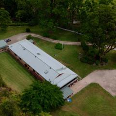 Oasis of Hope - Guest House by the creek - 2 bedroom - 1 bathroom - veranda
